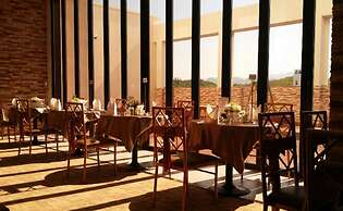 Hyunjin Tourist Hotel