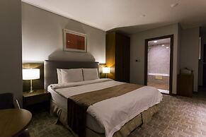 Hyunjin Tourist Hotel