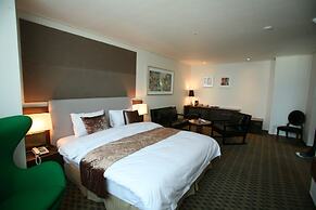 Hyunjin Tourist Hotel