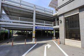 Hyunjin Tourist Hotel