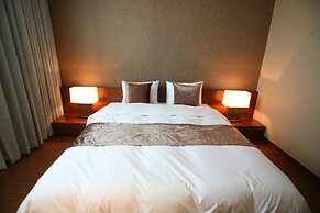 Hyunjin Tourist Hotel