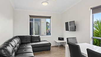 Discovery Parks - Adelaide Beachfront