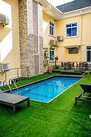 Fritz Apartments and Suites