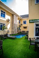 Fritz Apartments and Suites