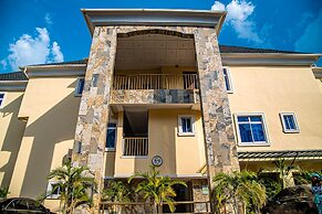 Fritz Apartments and Suites