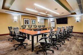 Hilton Garden Inn Alexandria Old Town National Harbor