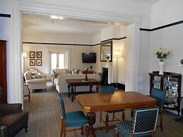 Fitzroy Inn Historic Retreat