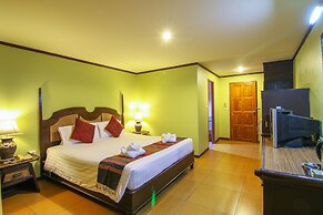 Phuphaya Resort Pattaya