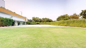 Country Inn & Suites by Radisson, Gurugram Sohna Road