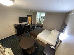 Deluxe Inn Fayetteville - I-95 Exit 49