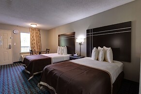 Deluxe Inn Fayetteville - I-95 Exit 49