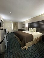 Deluxe Inn Fayetteville - I-95 Exit 49