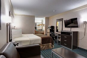 Deluxe Inn Fayetteville - I-95 Exit 49