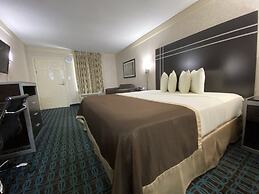 Deluxe Inn Fayetteville - I-95 Exit 49