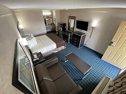 Deluxe Inn Fayetteville - I-95 Exit 49