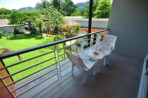 Phi Phi Rimlay Cottage