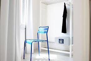 Hostal Express by gaiarooms