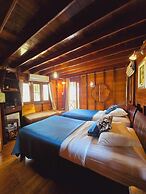 Kaengkrachan Boathouse Paradise Resort