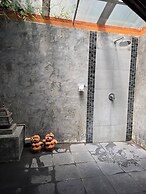 Kaengkrachan Boathouse Paradise Resort