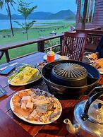 Kaengkrachan Boathouse Paradise Resort