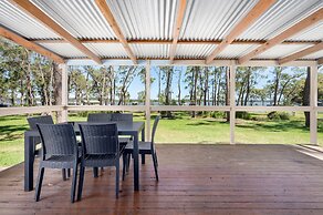 Koala Shores Port Stephens Holiday Park