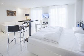 Longstay Residence Thessoni home - Self check in serviced apartments &