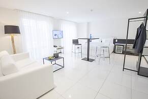Longstay Residence Thessoni home - Self check in serviced apartments &