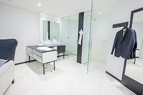 Longstay Residence Thessoni home - Self check in serviced apartments &