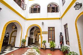 Tembo House Hotel