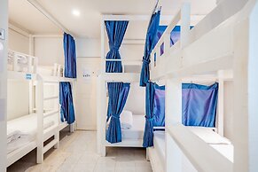 SleepEasy Beach Hostel Huahin