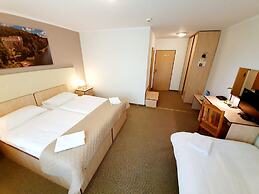 Hotel Mazuria
