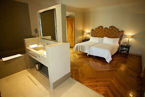 Rusticae Palacio Carvajal Girón