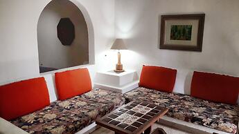 Hotel Solimar Inn Suites