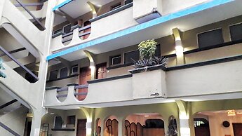 Hotel Solimar Inn Suites
