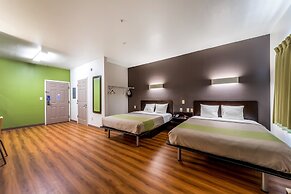 Super 8 by Wyndham Kenedy
