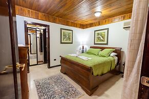 Casas del Toro Monteverde