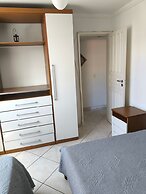 APARTAMENTO CHARMOSO 100 M PRAIA GRANDE