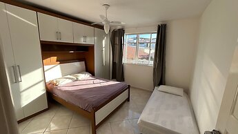 APARTAMENTO CHARMOSO 100 M PRAIA GRANDE