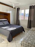 APARTAMENTO CHARMOSO 100 M PRAIA GRANDE