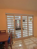 APARTAMENTO CHARMOSO 100 M PRAIA GRANDE