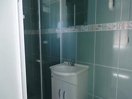 APARTAMENTO CHARMOSO 100 M PRAIA GRANDE