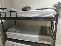 CASA MARAVILHOSA 6 QUARTOS