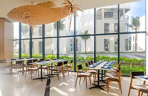 The Empyrean Cam Ranh Beach Resort