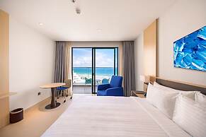 The Empyrean Cam Ranh Beach Resort