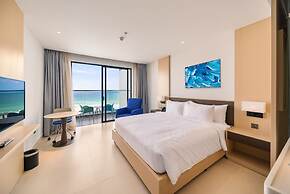 The Empyrean Cam Ranh Beach Resort
