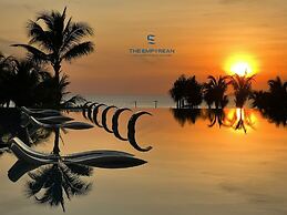 The Empyrean Cam Ranh Beach Resort