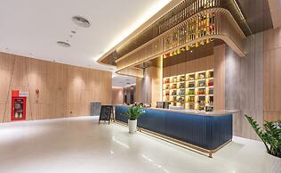 The Empyrean Cam Ranh Beach Resort