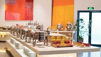 The Empyrean Cam Ranh Beach Resort