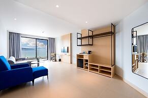 The Empyrean Cam Ranh Beach Resort