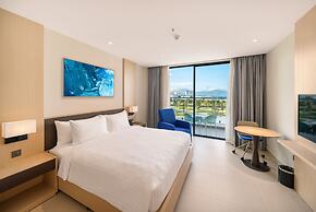The Empyrean Cam Ranh Beach Resort